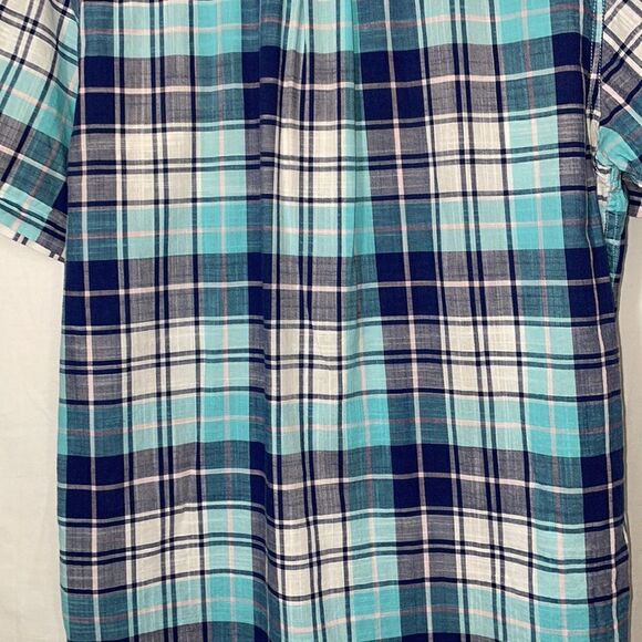 Izod short  sleeve button down shirt - Picture 7 of 8